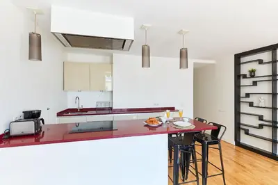 Cuisine ou kitchenette dans l'établissement Serenty - Latin Quarter - 1BR with Balcony