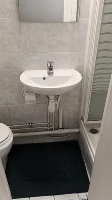 Salle de bains dans l'établissement Jolie appartement au centre de Paris
