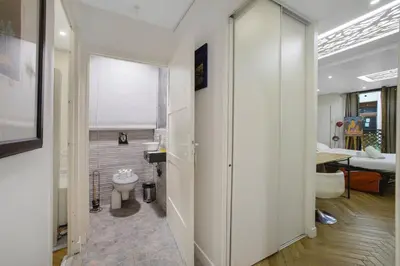 Salle de bains dans l'établissement Paris Arty Lovers