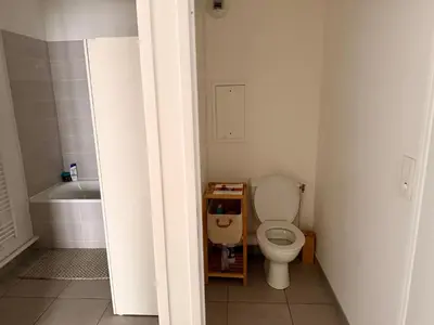 Salle de bains dans l'établissement Asnières