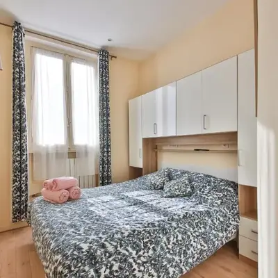 6-person apartment with 3 beds Champs-Élysées