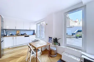 Cuisine ou kitchenette dans l'établissement Charmant appart proche Place d'Italie