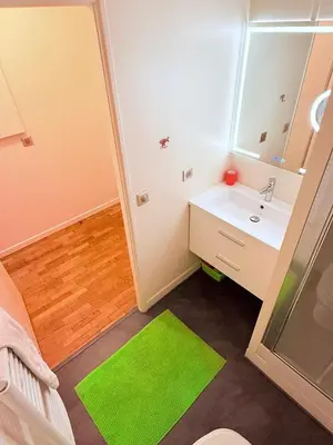 Salle de bains dans l'établissement Apparemment agréable