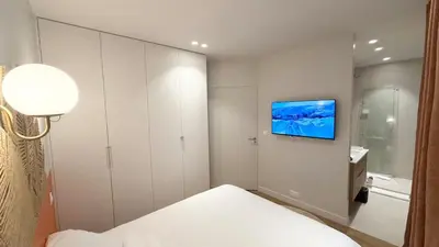 Salle de bains dans l'établissement Appartement neuf dans le centre de clamart à 8 min de train de Montparnasse