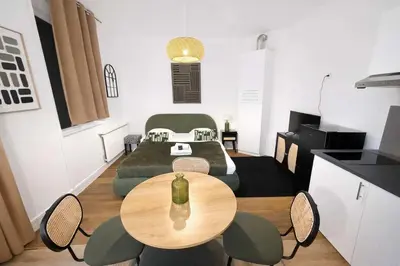 Cuisine ou kitchenette dans l'établissement Studio Paris 18eme Montmartre 2 personnes