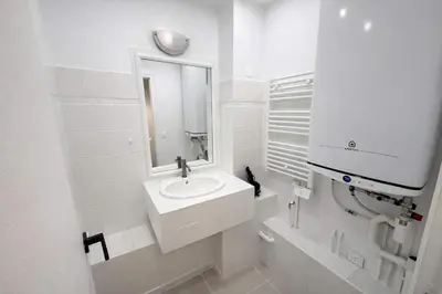 Salle de bains dans l'établissement Studio Paris 18eme Montmartre 2 personnes