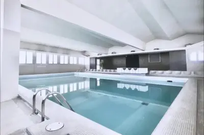 Piscine de l'établissement Studio Cosy a Paris Proche de la Tour Eiffel ou située à proximité
