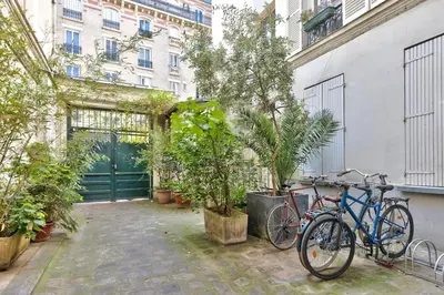 Vélo sur le terrain de l'établissement Appartement paisible et soigné ou dans les environs