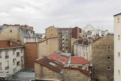 Vue générale sur Asnières-sur-Seine ou vue de la ville depuis l'appartement