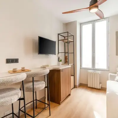 Montparnasse deluxe studio