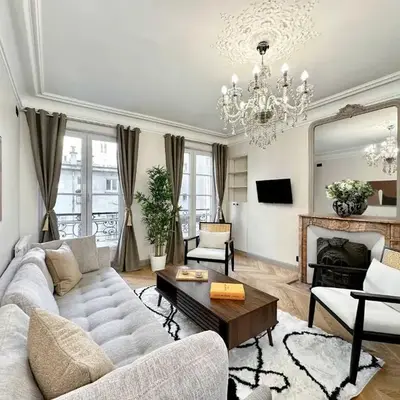 Gare du Nord prestige family apartment for 6