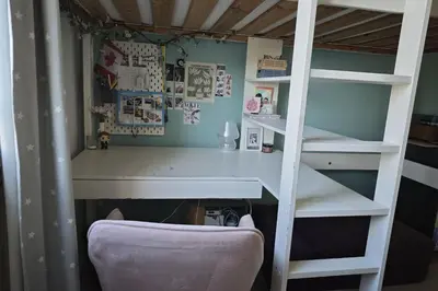 Un ou plusieurs lits superposés dans un hébergement de l'établissement Appartement spacieux proche du Père Lachaise