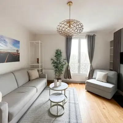 Modern flat near Bercy