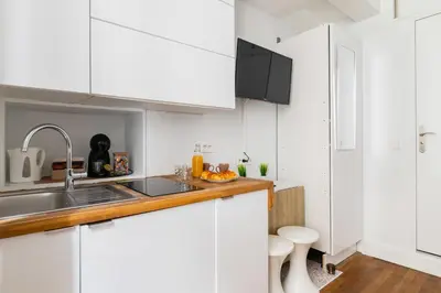 Cuisine ou kitchenette dans l'établissement Studio equipe centre nation - Paris 12 - 2P