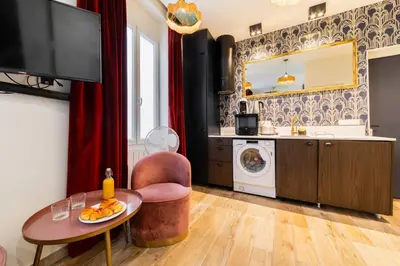 Cuisine ou kitchenette dans l'établissement Studio lumineux et moderne proche du metro - 2P