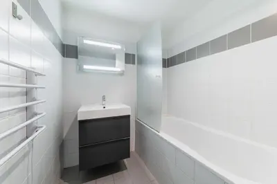 Salle de bains dans l'établissement 201 - Charmant studio jardins des plantes -Paris 5