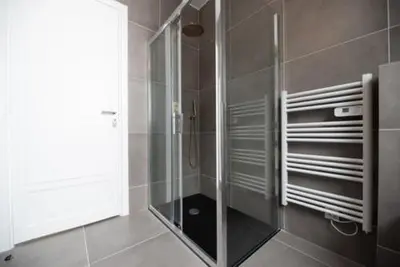 Salle de bains dans l'établissement Prestigious Home near Champs Elysées