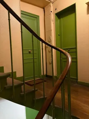 Plan de l'établissement Live like a Parisian in our spare Bdr