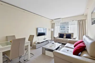 Télévision ou salle de divertissement dans l'établissement Appartement de charme Rue d'Odessa