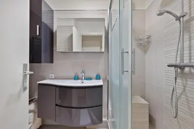 Salle de bains dans l'établissement Appartement de charme Rue d'Odessa