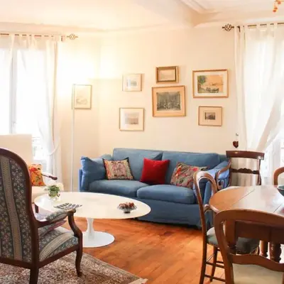 Timeless apartment in a Haussmannian building