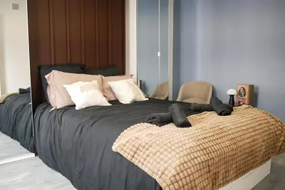 Un ou plusieurs lits dans un hébergement de l'établissement Chocolat Paris, Cozy apartment