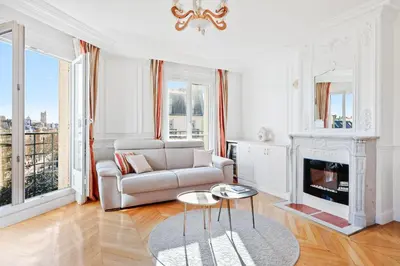 Coin salon dans l'établissement Suite Estelle, Luxe au 1er Arrondissement Paris