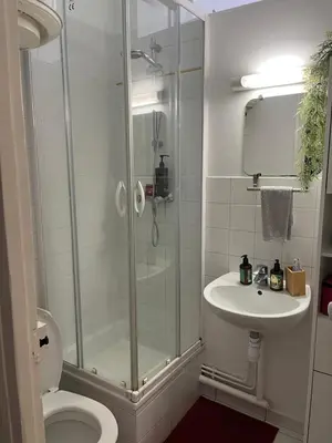 Salle de bains dans l'établissement Petit cocon à 10 min de Paris