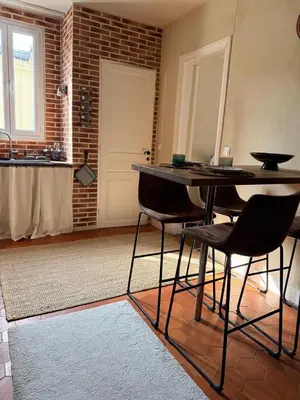Plan de l'établissement Bright two-room apartment - Courbevoie
