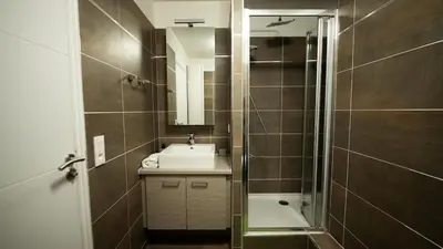Salle de bains dans l'établissement Sky One La Defense