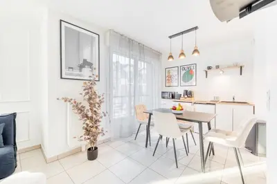 Cuisine ou kitchenette dans l'établissement L'Écrin Piano, chic near Paris