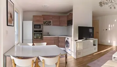 Plan de l'établissement modern, 2 bedrooms la défense, big balcony