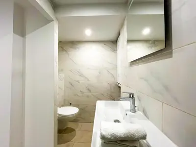Salle de bains dans l'établissement UrbanFlat 223 - Bel Appartement pour 4 Montorgueil