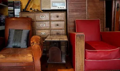 Coin salon dans l'établissement Loft character with a view of court
