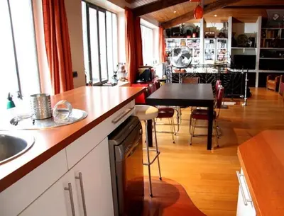 Plan de l'établissement Loft character with a view of court