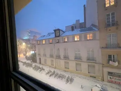 L'établissement Hotel Michelet Odeon en hiver
