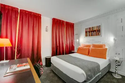 Un ou plusieurs lits dans un hébergement de l'établissement Hotel Joyce - Astotel