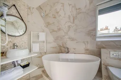 Salle de bains dans l'établissement Queens Boutique Hotel