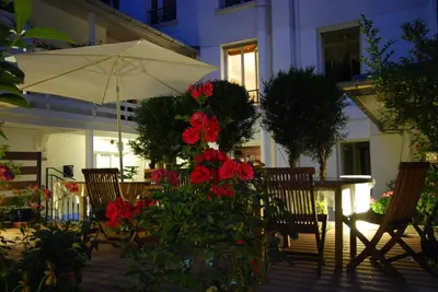 Terrasse ou espace extérieur de l'établissement Hotel Alhambra