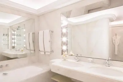 Salle de bains dans l'établissement Le Bristol Paris, Oetker Hotels