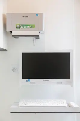 Télévision ou salle de divertissement dans l'établissement Notre-Dame luxury Suite in Saint-germain des prés Latin quarter