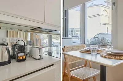 Cuisine ou kitchenette dans l'établissement Studio Eiffel Tower by Studio prestige