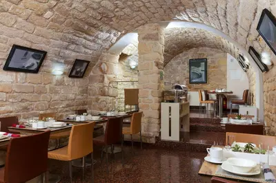 Restaurant ou autre lieu de restauration dans l'établissement Select Hotel