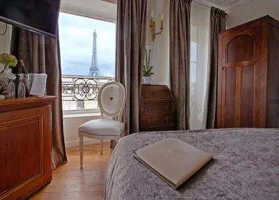Un ou plusieurs lits dans un hébergement de l'établissement Eiffel Trocadéro