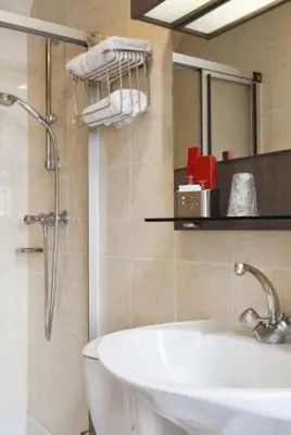 Salle de bains dans l'établissement Home Latin