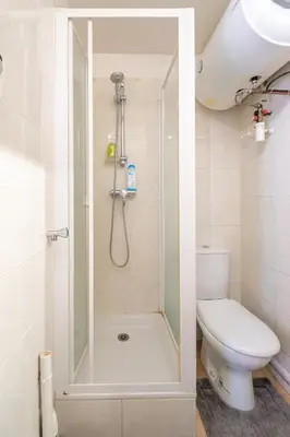 Salle de bains dans l'établissement Appartement Mouffetard