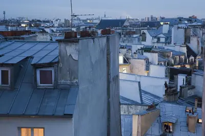 Vue générale sur Paris ou vue de la ville depuis l'hôtel