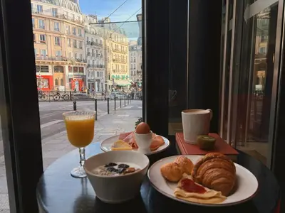 Nourriture dans l'hôtel ou à proximité