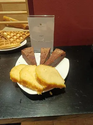 Nourriture dans l'hôtel ou à proximité