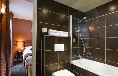 Salle de bains dans l'établissement Hôtel du Prince Eugène